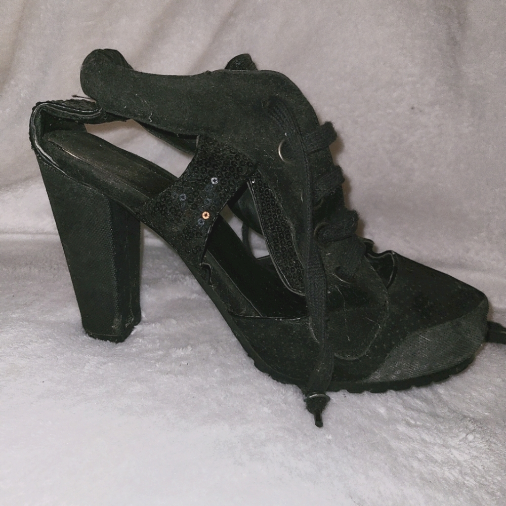 Black, heels with sequins